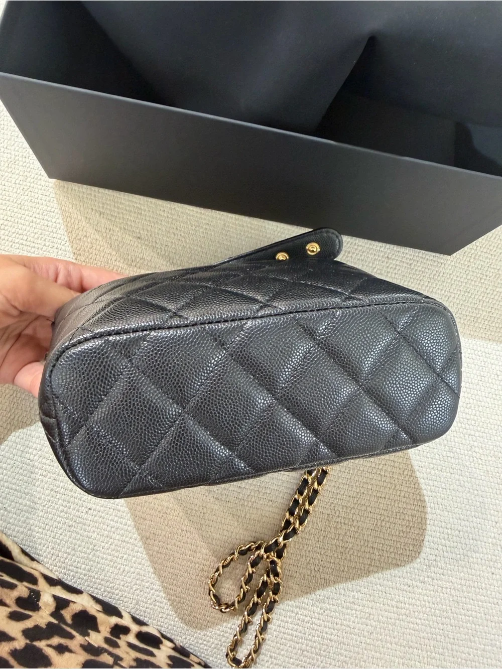 CHANEL classic quilted